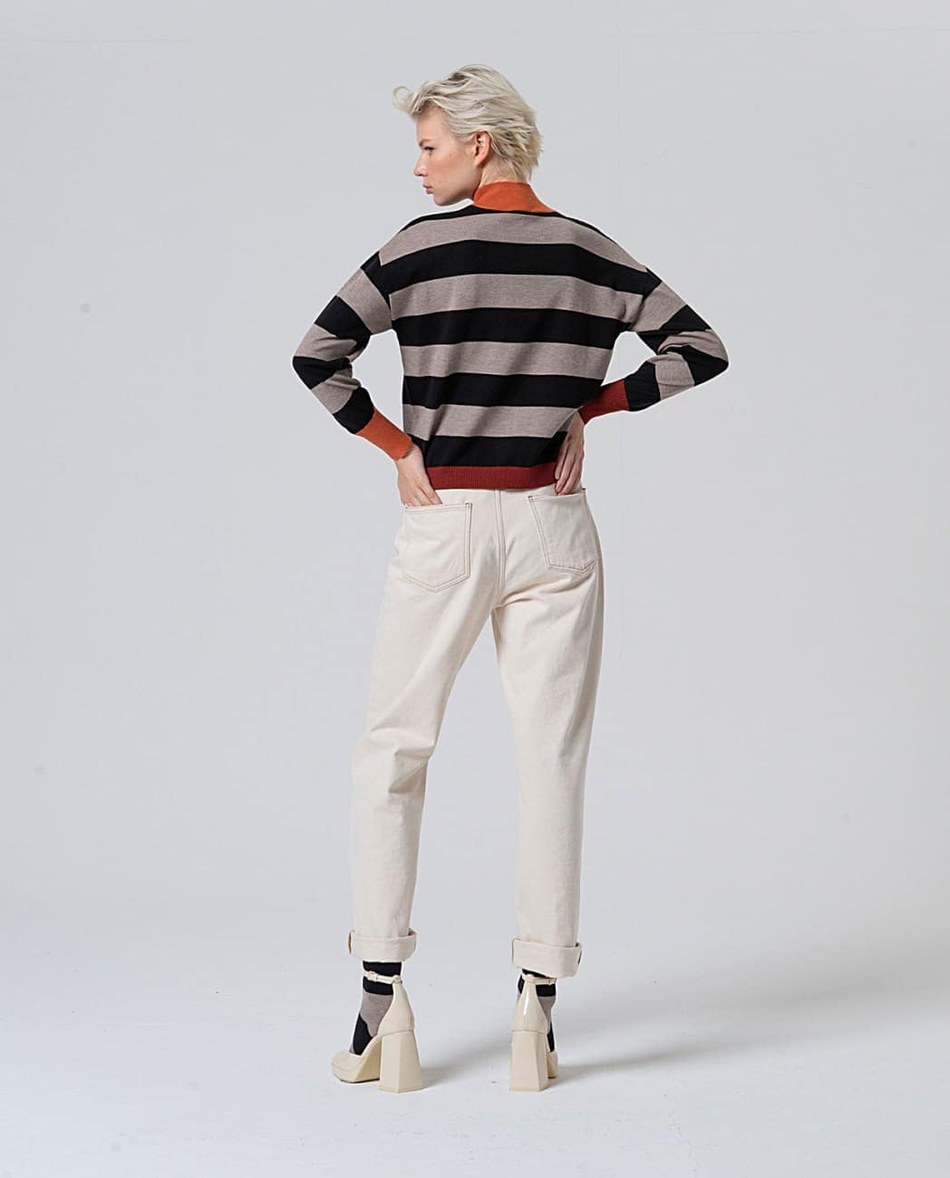 jersey surkana futi 231 negro - Imagen 4