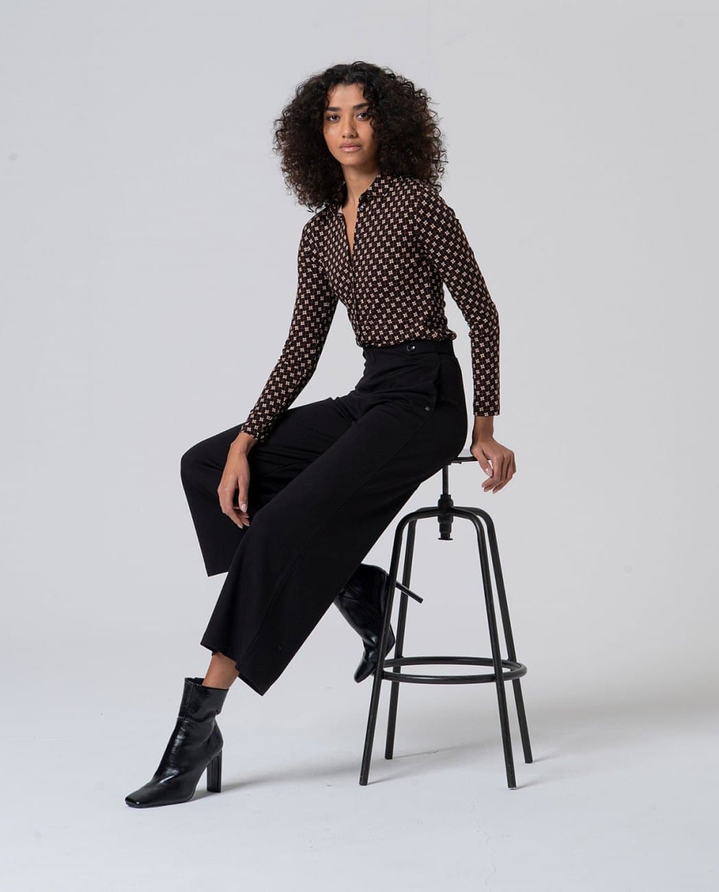 pantalon surkana lisa 512 negro - Imagen 4