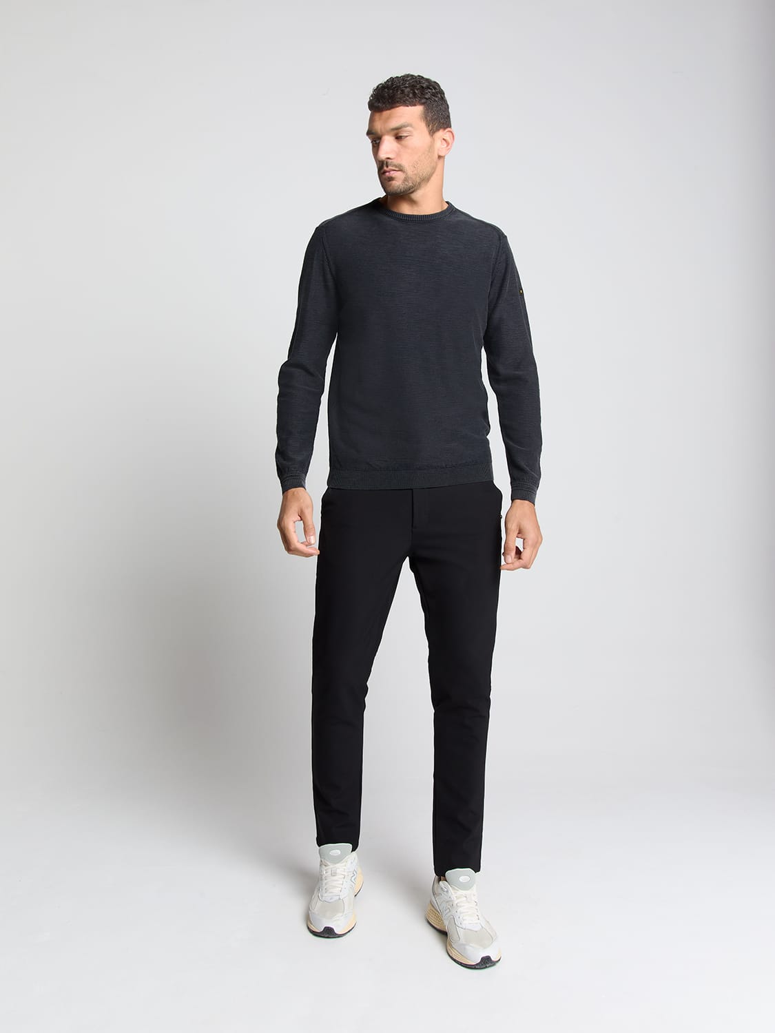 jersey Crewneck Garment Dyed negro - Imagen 2