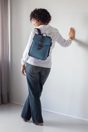 mochila bold banan envelope mini azul