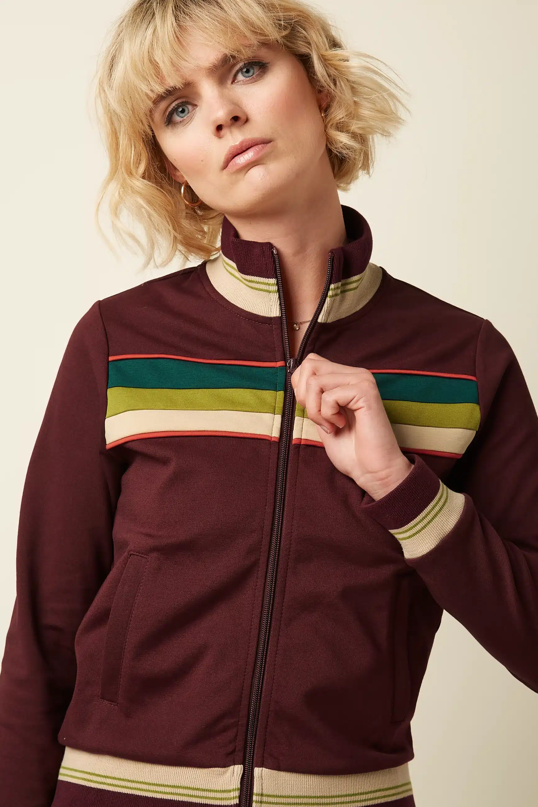 sudadera king louie colorblock daytona burdeos - Imagen 2