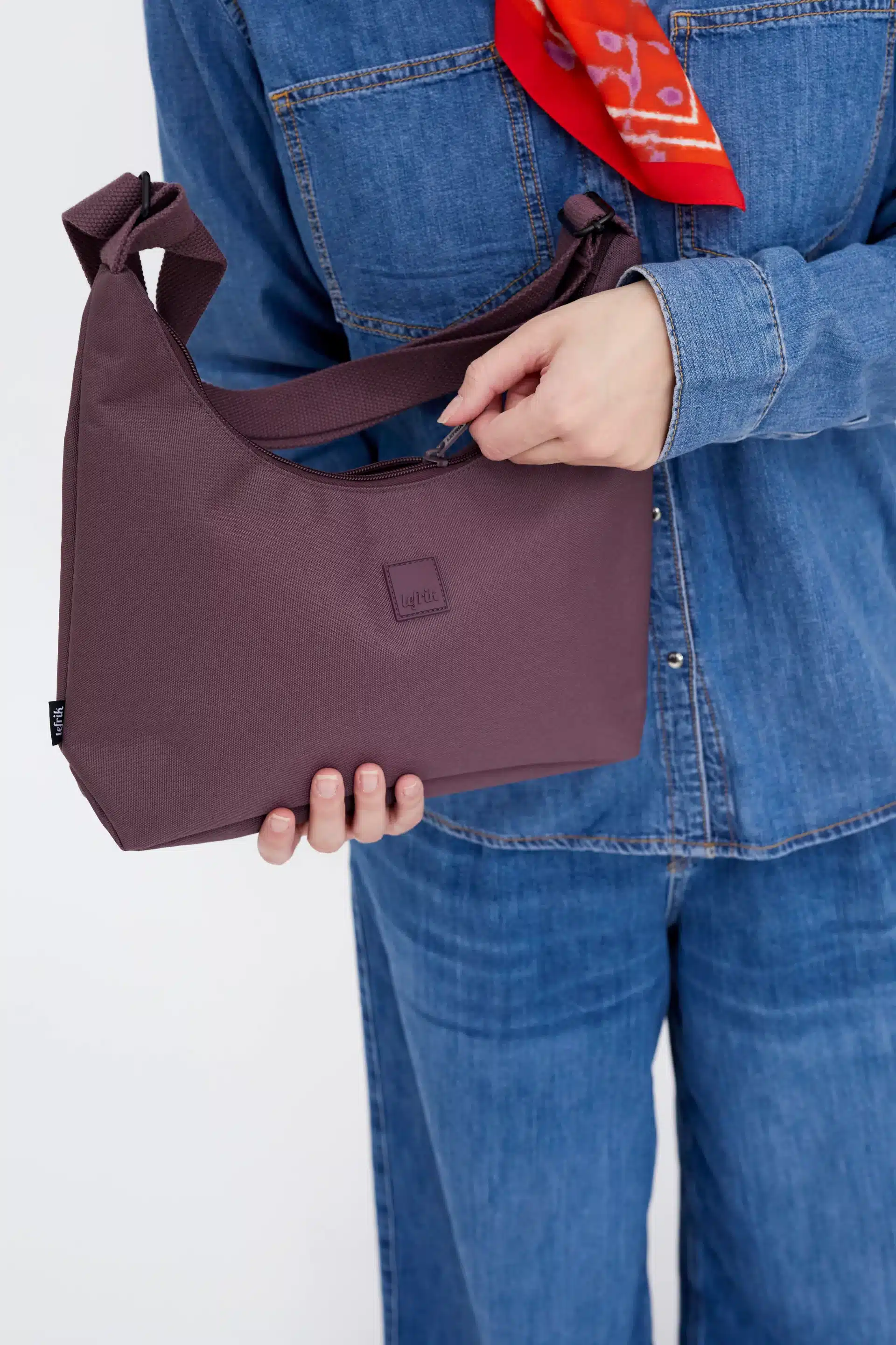 bolso lefrik bico maroon - Imagen 3