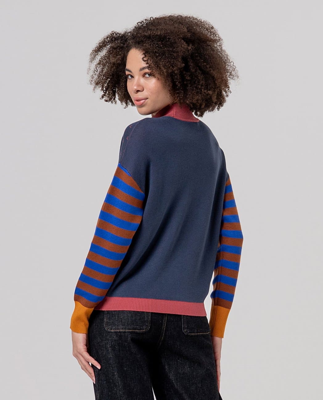 jersey surkana funn 232 toffee - Imagen 3