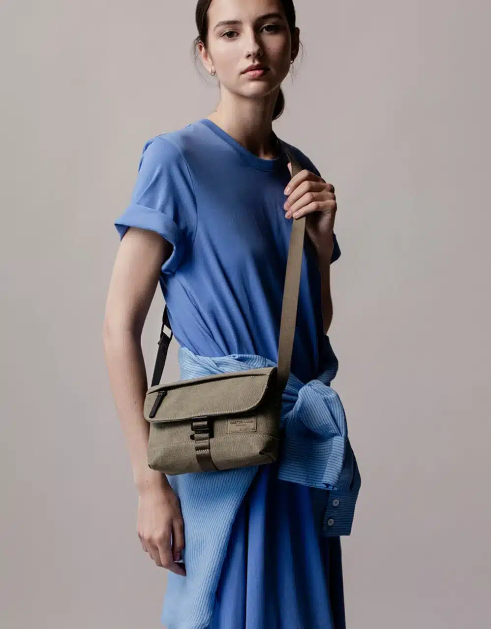 bolso gaston luga splash crossbody weave green - Imagen 2