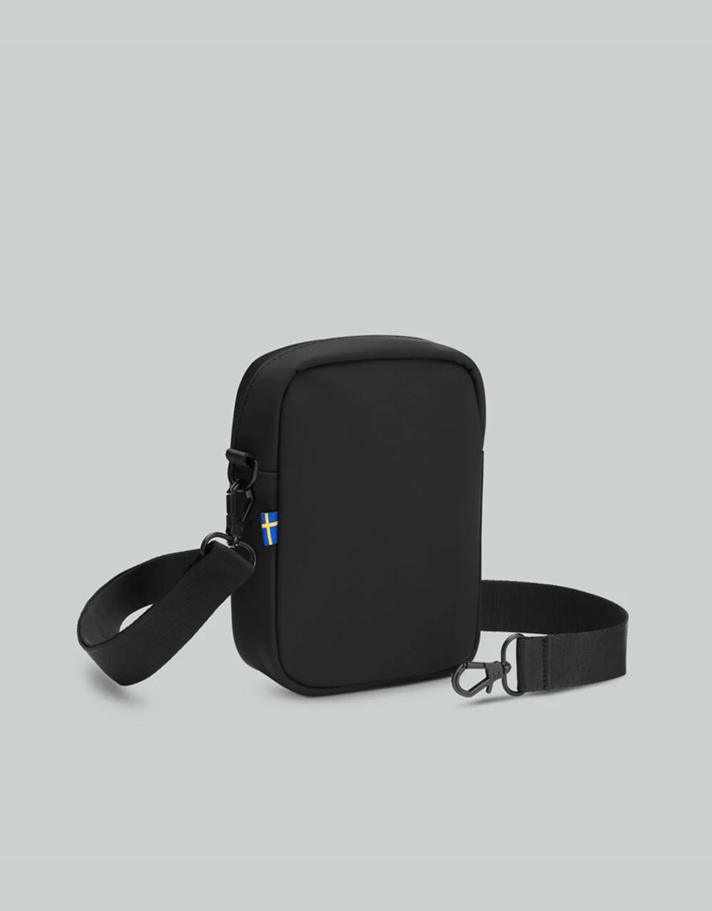 bolso gaston luga dash verti crossbody negro - Imagen 4