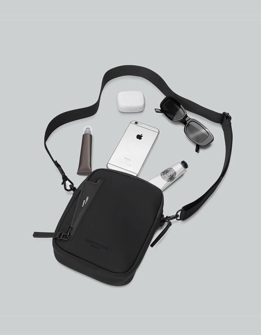 bolso gaston luga dash verti crossbody negro - Imagen 5